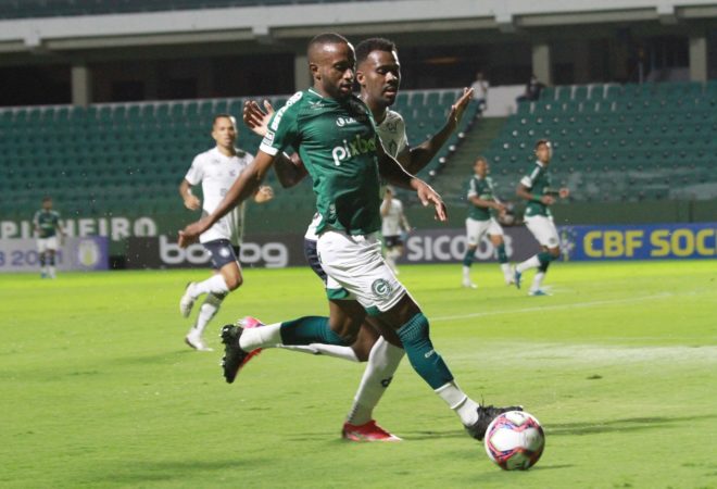 Elenco se reapresenta de olho no confronto com o Guarani ...